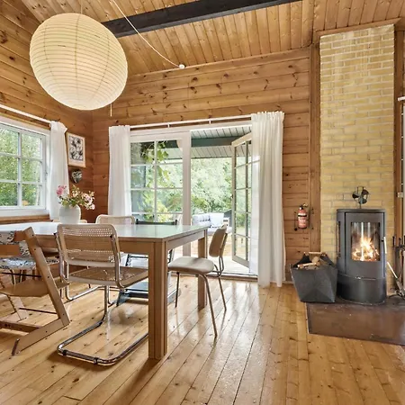 3 Bedroom Gorgeous In *